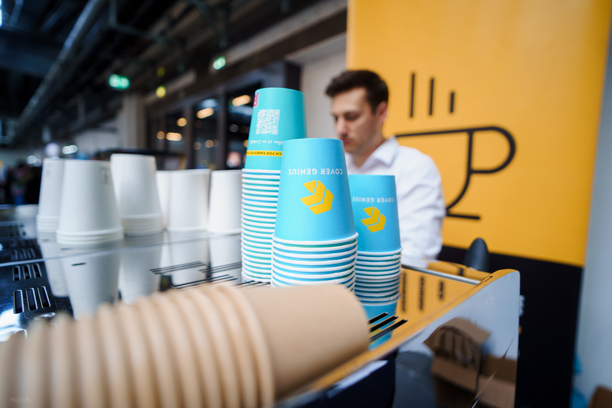 https://res.cloudinary.com/ecommerceberlin/image/upload/v1652467582/Website/PREMIUM%20SERVICES/EBE_coffee.jpg