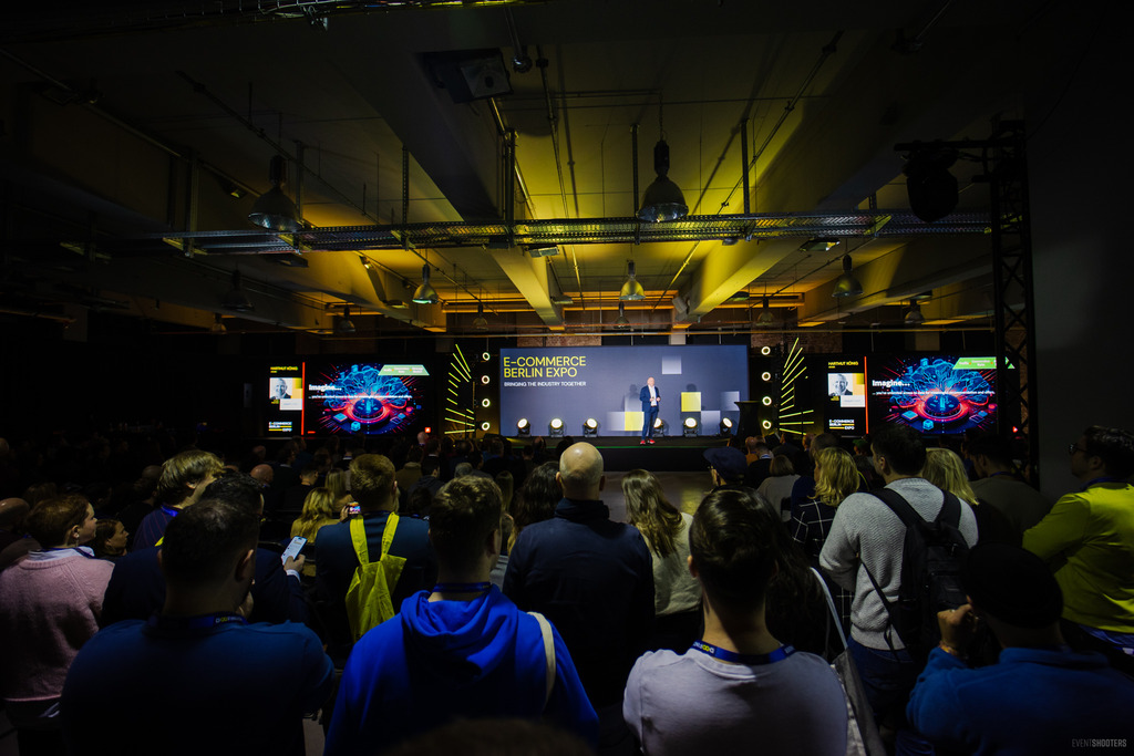 https://res.cloudinary.com/ecommerceberlin/image/upload/v1741338774/Website/PREMIUM%20SERVICES/ebe26_premium_services_Main_Stage_Patronage/ZDJECIE%204.jpg