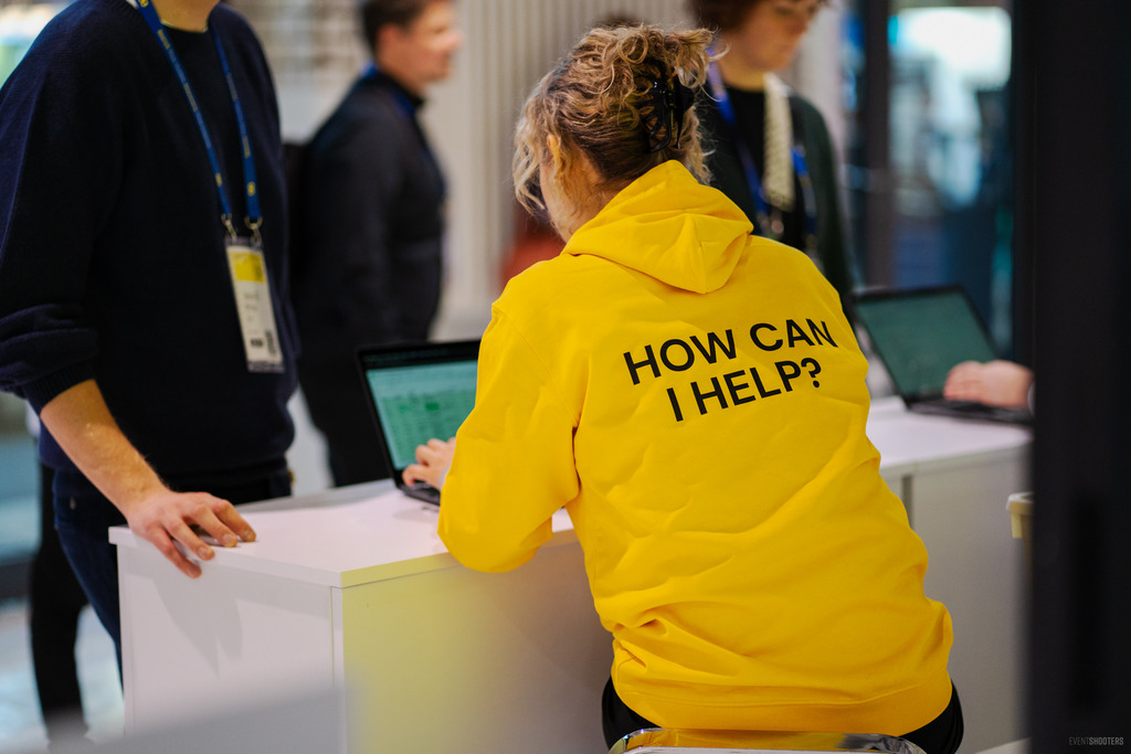 https://res.cloudinary.com/ecommerceberlin/image/upload/v1741348967/Website/PREMIUM%20SERVICES/EBE26_premium_services_reg_sponsor/HEADER%20-%20ZDJECIE%203.jpg